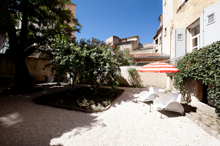 aldo_paredes_american_apparel_aix_en_provence_boutique_hd-50