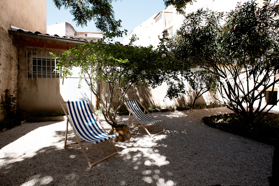 aldo_paredes_american_apparel_aix_en_provence_boutique_hd-54